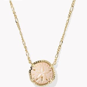Kendra Scott sand dollar pendant necklace gold